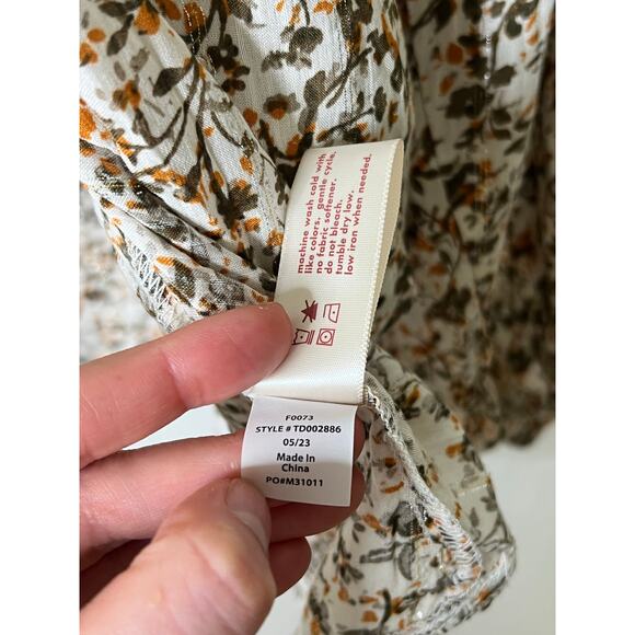 NWT Three Dot Floral Flowy Blouse with Cami Size Large - Picture 6 of 8